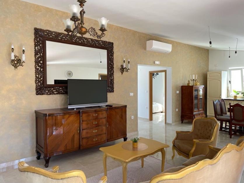 Apartment Venera Блаце Екстер'єр фото
