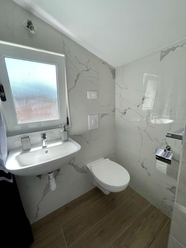 Apartment Venera Блаце Екстер'єр фото