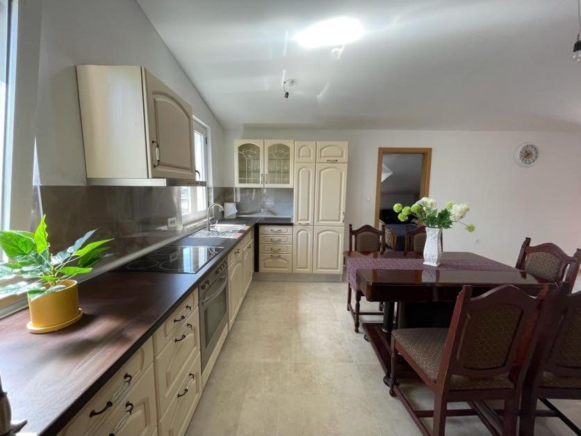 Apartment Venera Блаце Екстер'єр фото